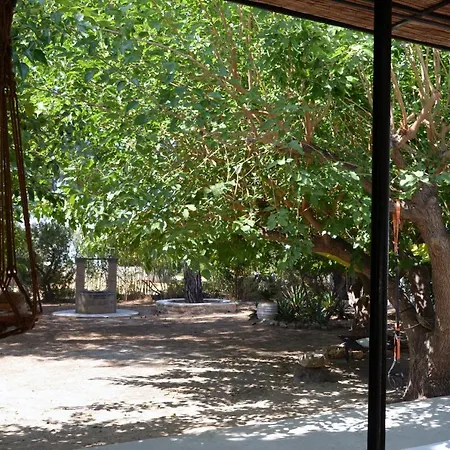 Nyaraló Spitaki - House With Garden By The -