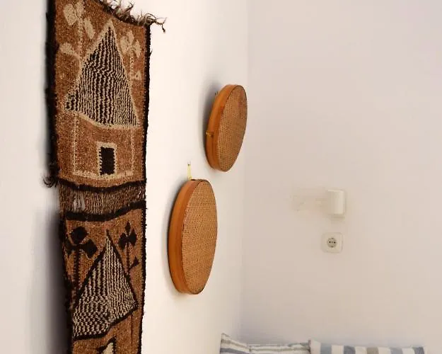 Tatil Evi Spitaki - House With Garden By The - *